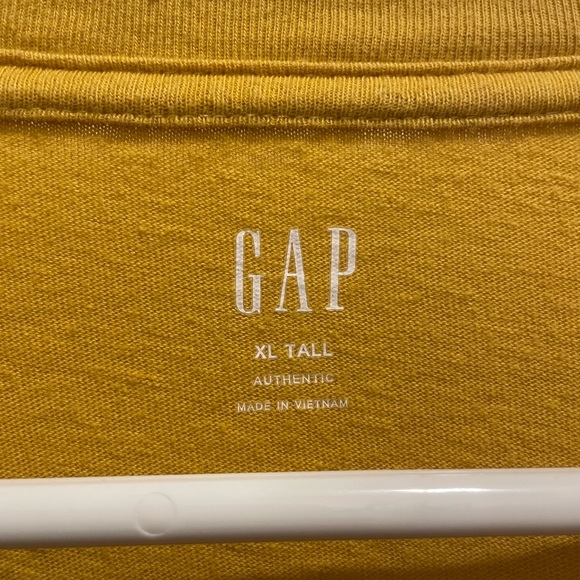 Gap. Women’s Oversized Long Sleeve Shirt. Mustard Yellow. Size XL Tall. - Picture 2 of 3